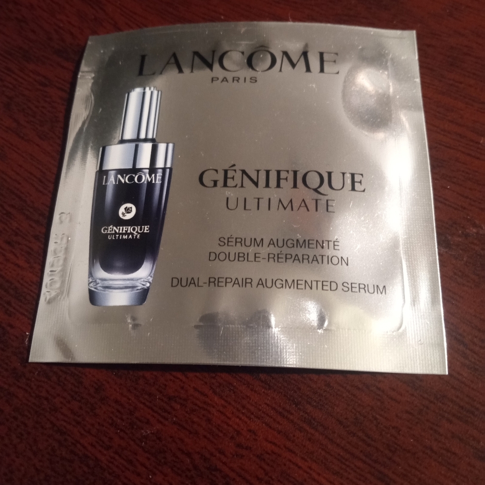 *FREE WITH PURCHASE*Génifique Ultimate Serum Sample